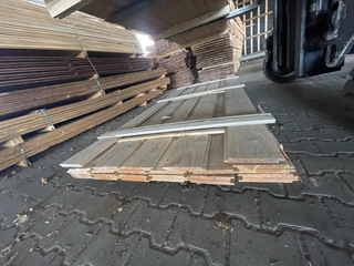 Ca. 25x Douglas wisselsponning, 18x178mm, lengte 300cm